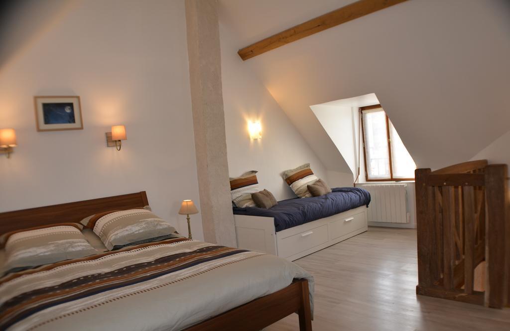 Gites A L'Ombre Des Chenes Chateauvieux  Bilik gambar